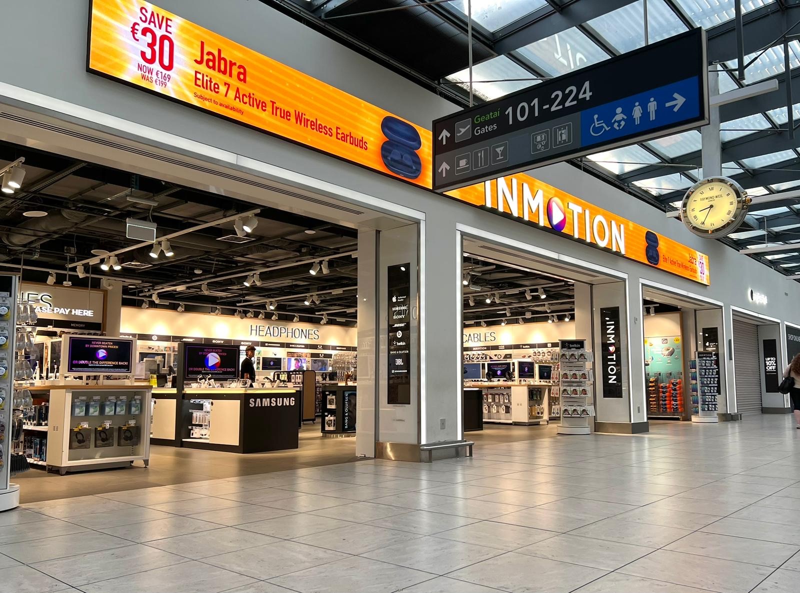 WH Smith UK InMotion located in Terminal 1 at Dublin Airport